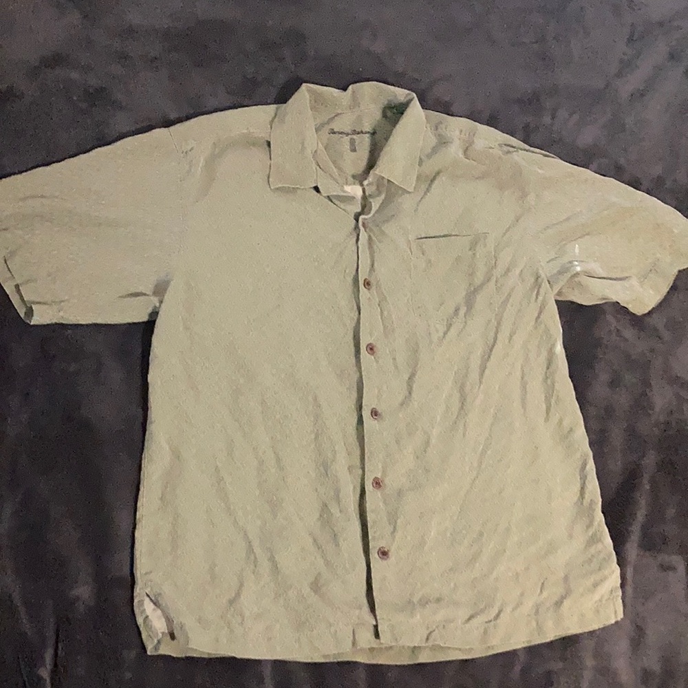 Tommy Bahama Earth tone green textured short sleeve button down Men’s large
